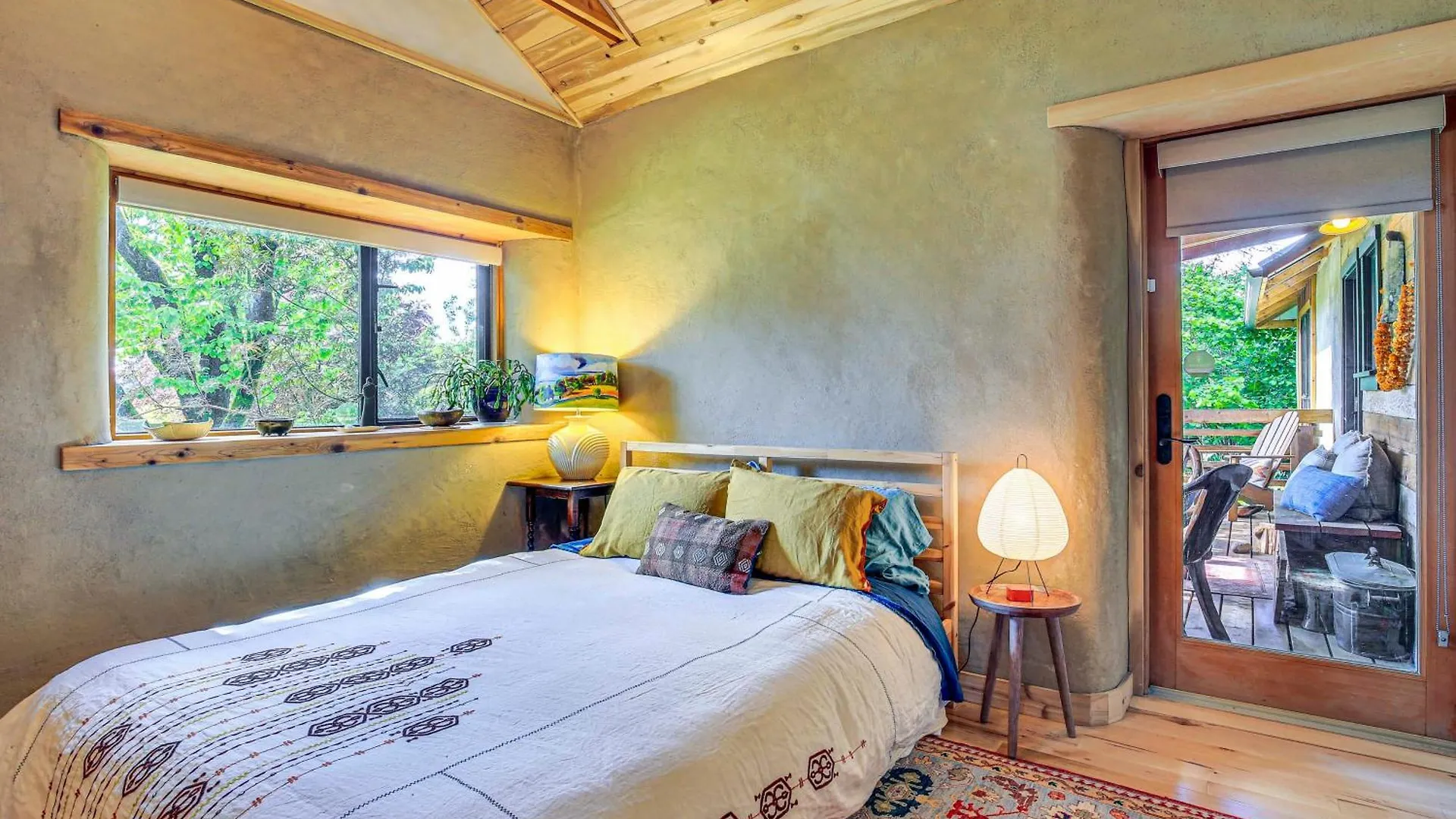 Unique And Serene Retreat, 7 Mi To Downtown Portland